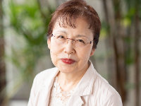 写真:院長 並里 まさ子
